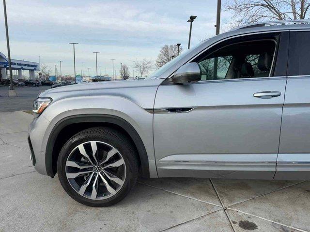 used 2023 Volkswagen Atlas car, priced at $39,336