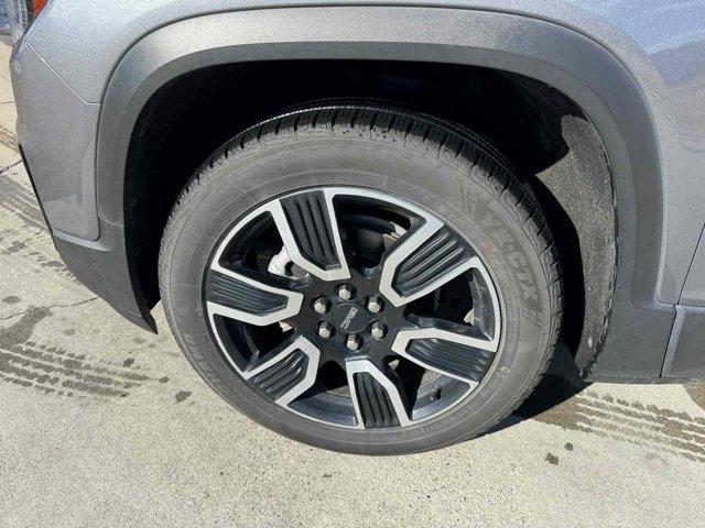 used 2021 GMC Acadia car, priced at $25,373