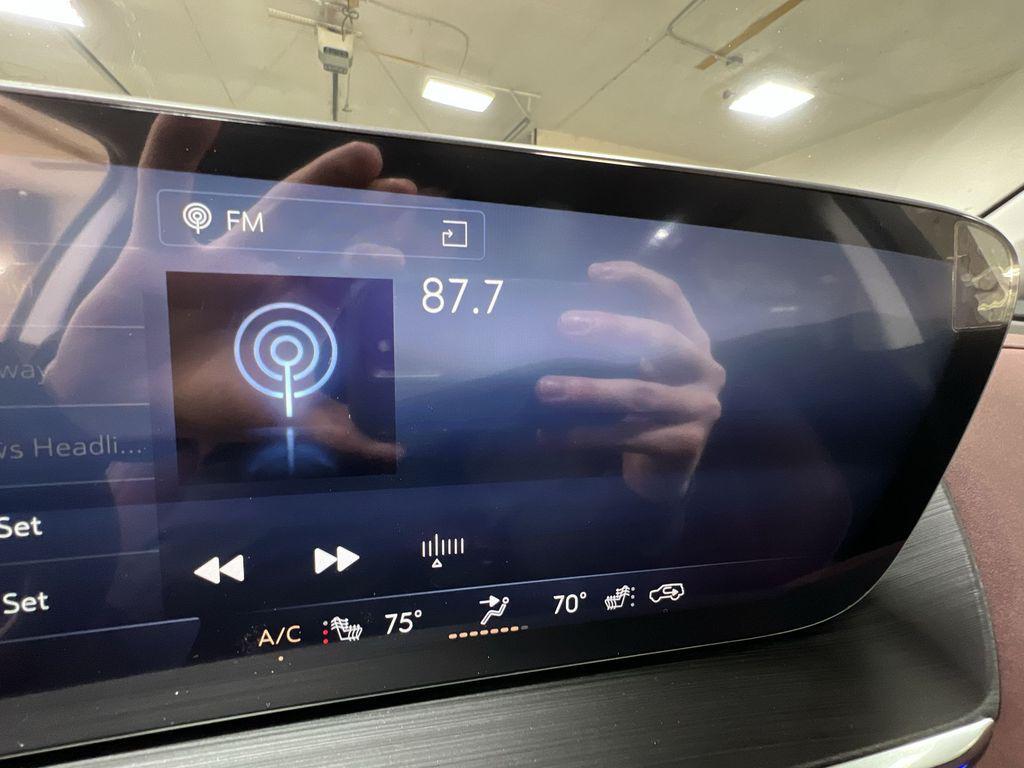 new 2025 Buick Envision car, priced at $41,372