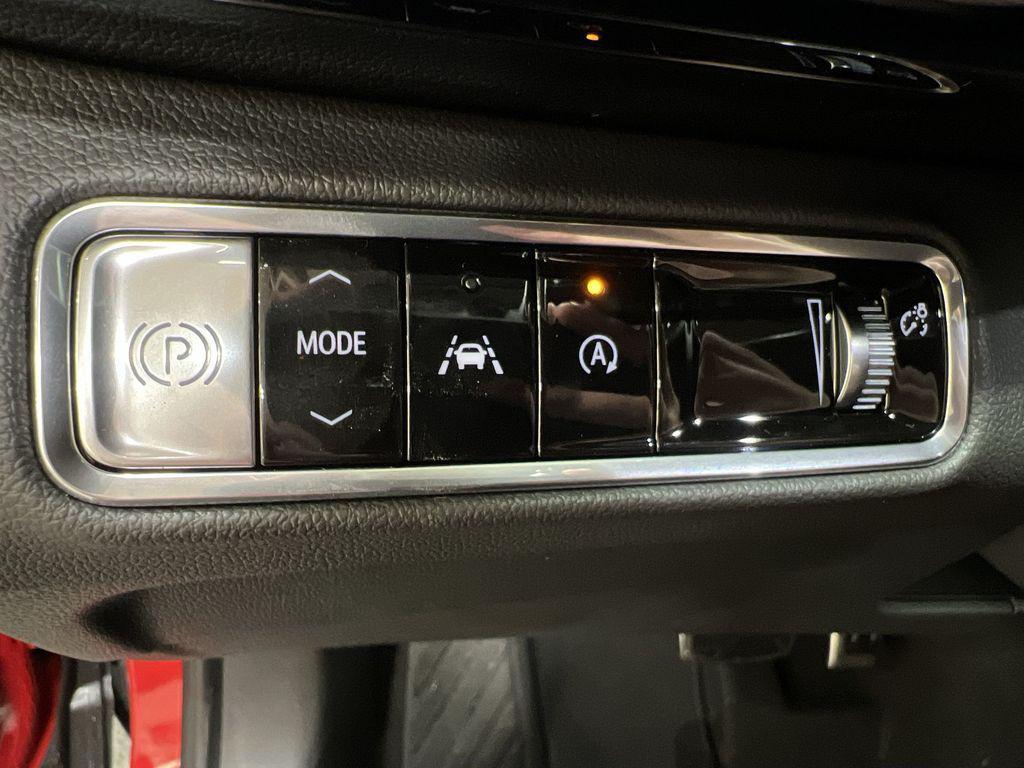 new 2025 Buick Envision car, priced at $41,372