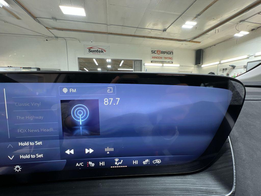 new 2025 Buick Envision car, priced at $41,372