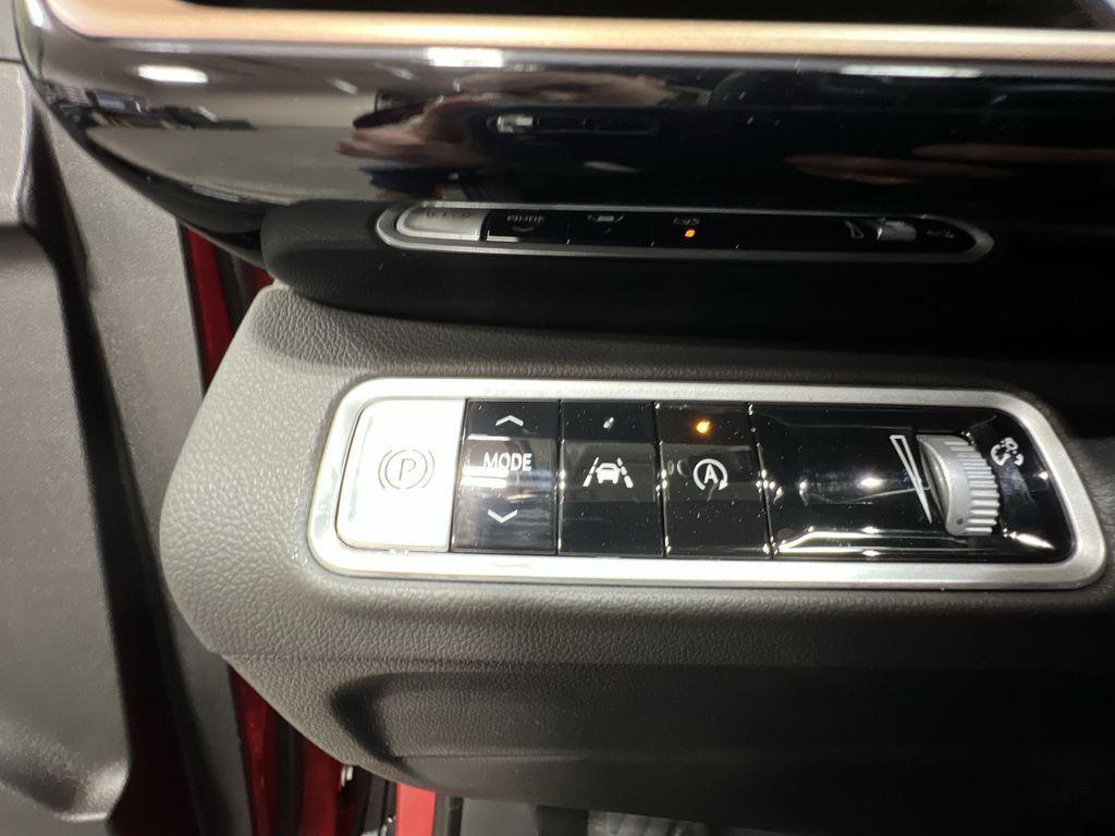 new 2025 Buick Envision car, priced at $41,372