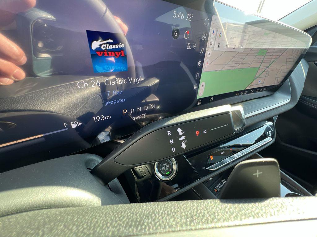 new 2025 Buick Envision car, priced at $40,372