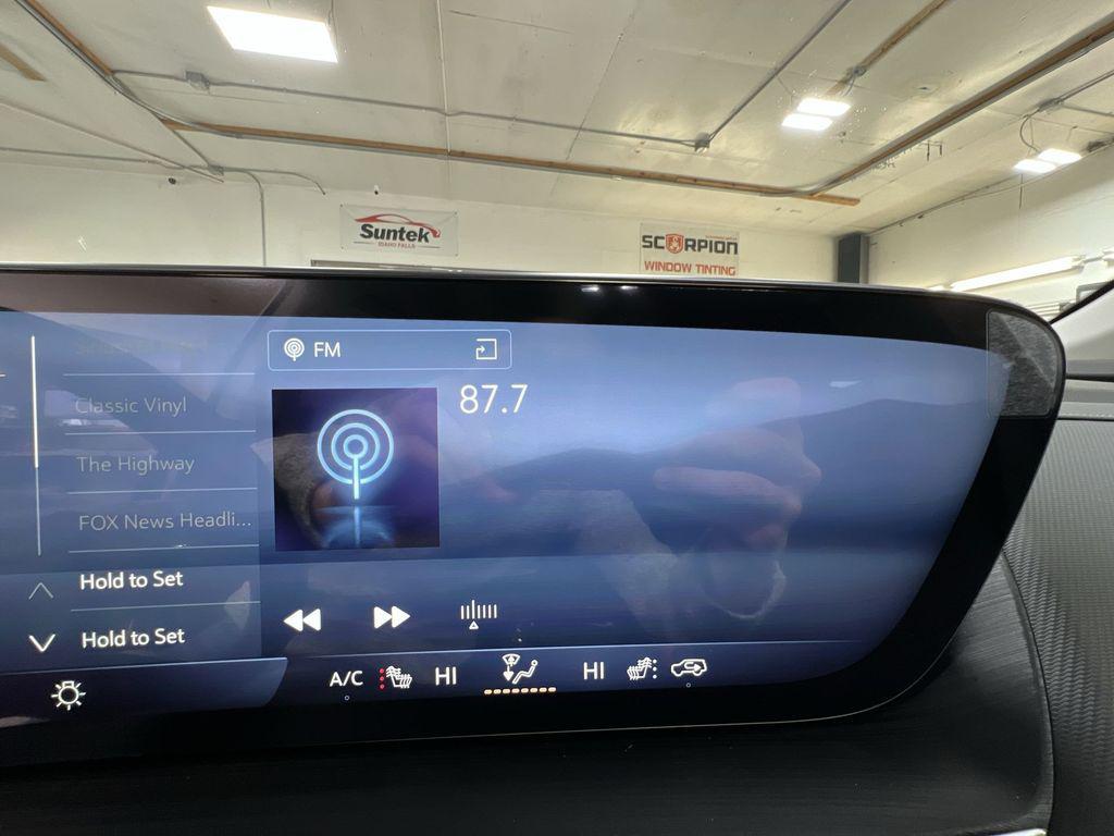 new 2025 Buick Envision car, priced at $37,607