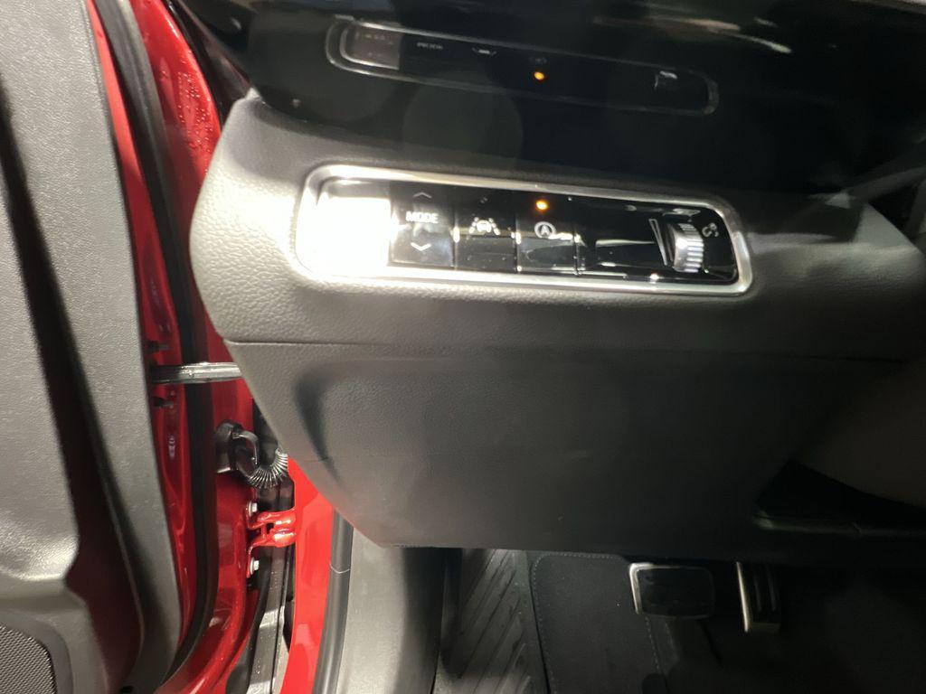 new 2025 Buick Envision car, priced at $40,372