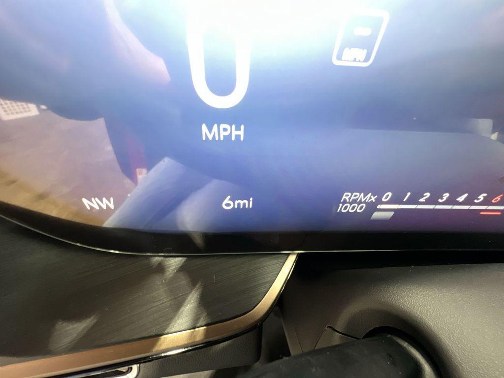 new 2025 Buick Envision car, priced at $40,372