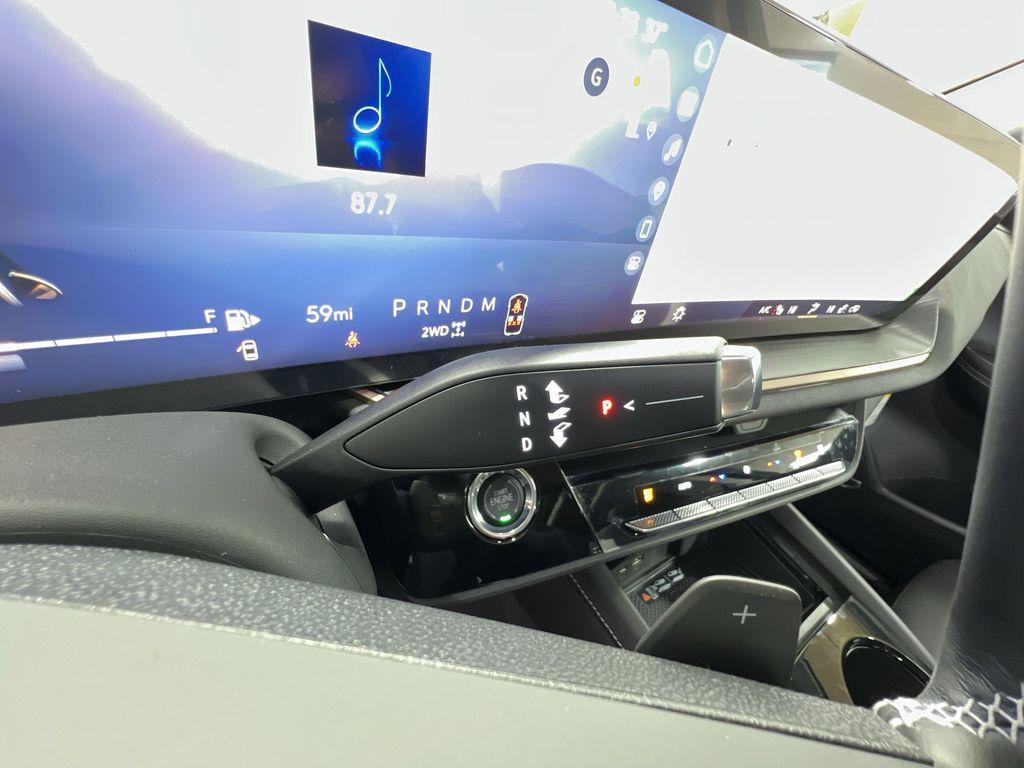 new 2025 Buick Envision car, priced at $40,372