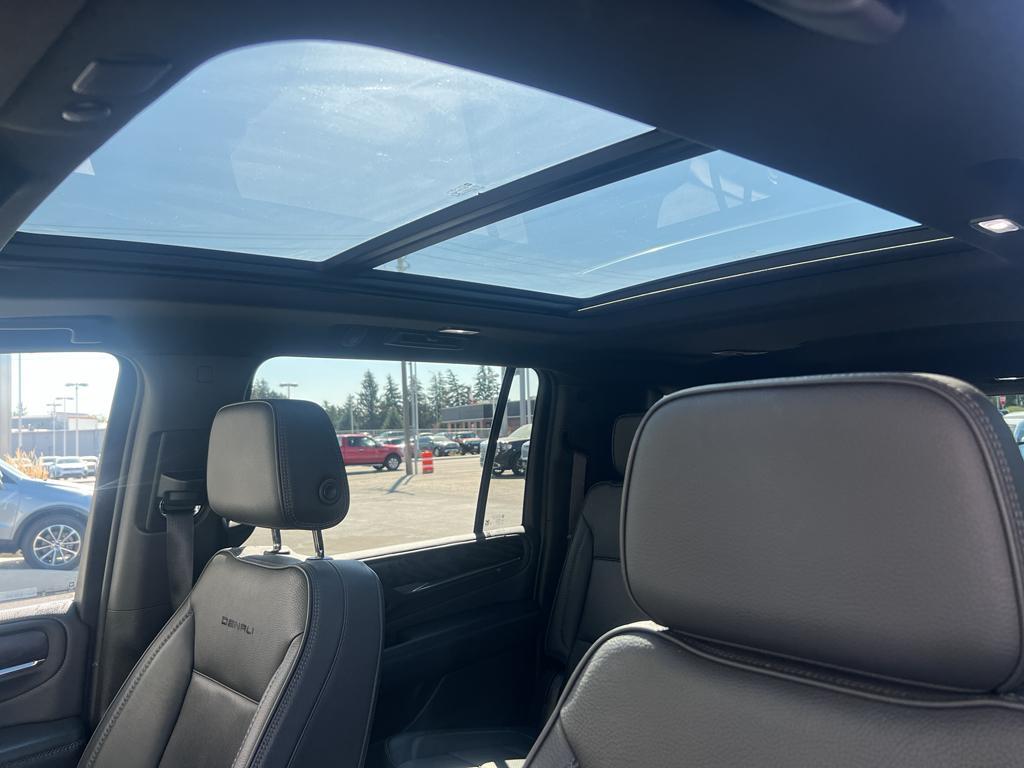 used 2022 GMC Yukon XL car, priced at $58,800