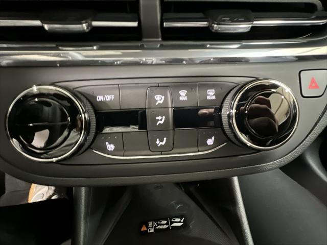 new 2025 Buick Envista car, priced at $26,180