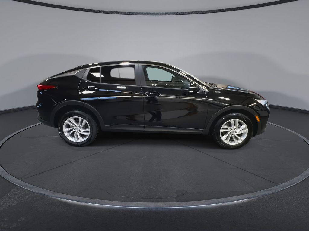 new 2025 Buick Envista car, priced at $25,180