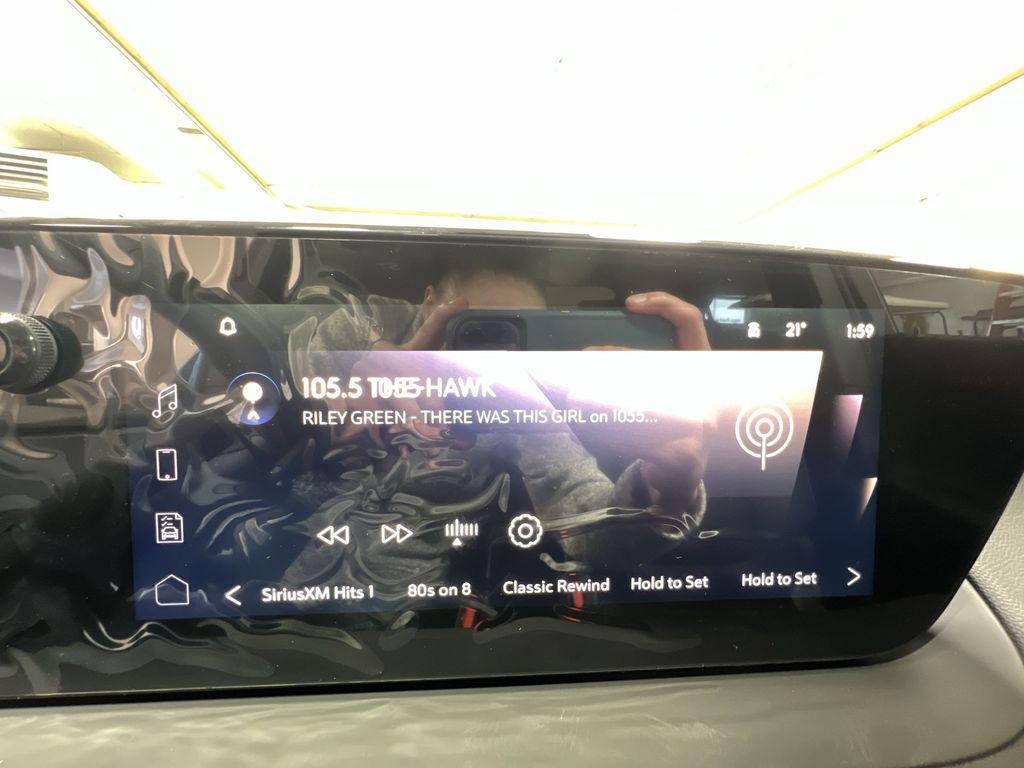 new 2025 Buick Encore GX car, priced at $34,404