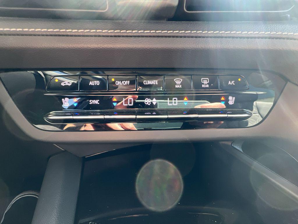 used 2022 Buick Envision car, priced at $31,225