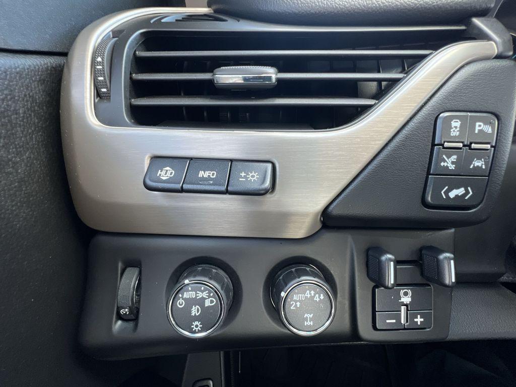 used 2017 GMC Yukon car, priced at $26,954