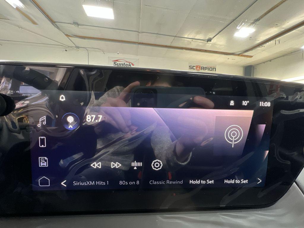 new 2025 Buick Encore GX car, priced at $31,395
