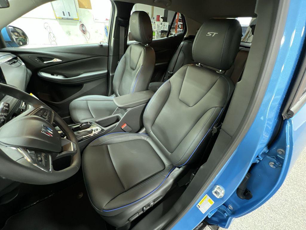 new 2025 Buick Encore GX car, priced at $31,395