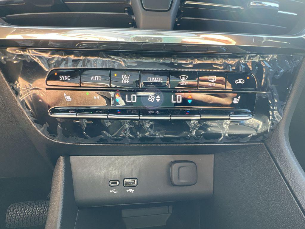 new 2026 Buick Encore GX car, priced at $36,623