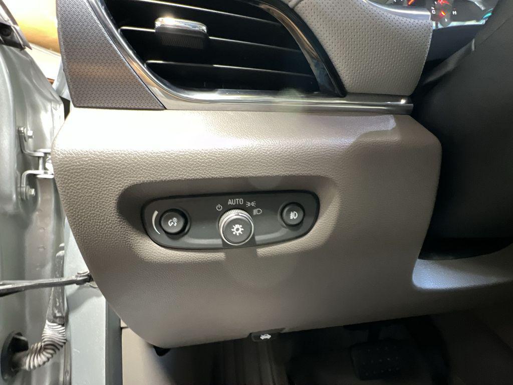 used 2020 Chevrolet Traverse car, priced at $27,975