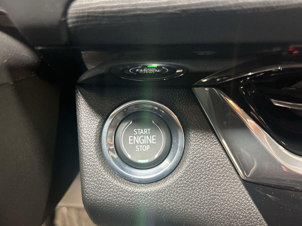 new 2025 Buick Envista car, priced at $26,707