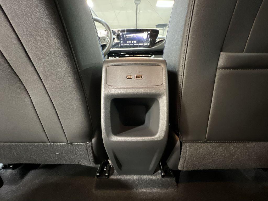 new 2025 Buick Envista car, priced at $26,707