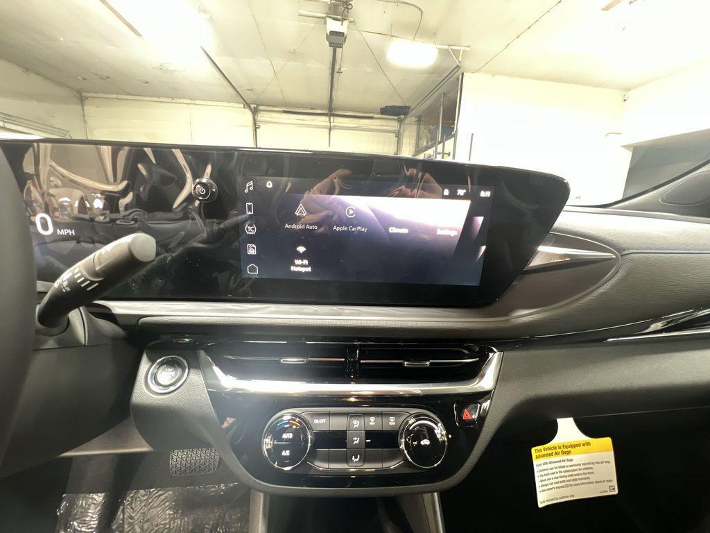 new 2025 Buick Envista car, priced at $26,707