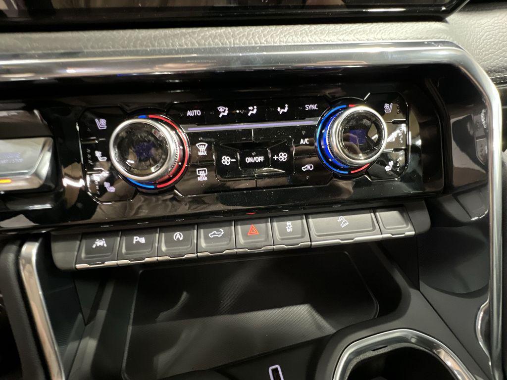new 2025 GMC Sierra 1500 car, priced at $70,240