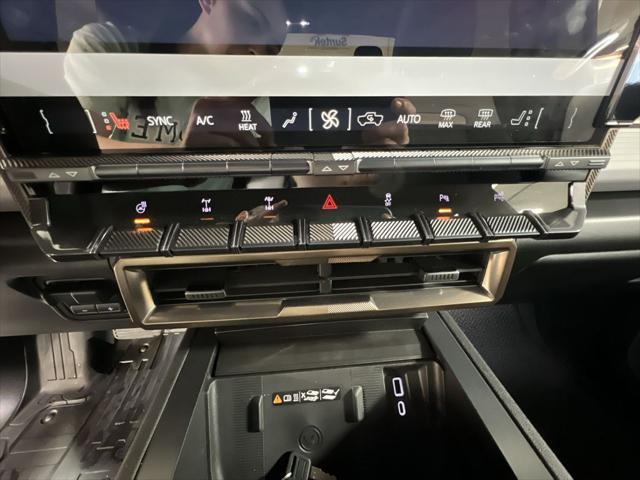 new 2024 GMC HUMMER EV Pickup car, priced at $131,563