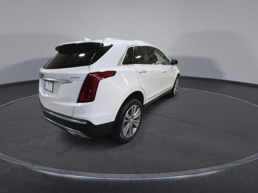 new 2025 Cadillac XT5 car, priced at $55,820
