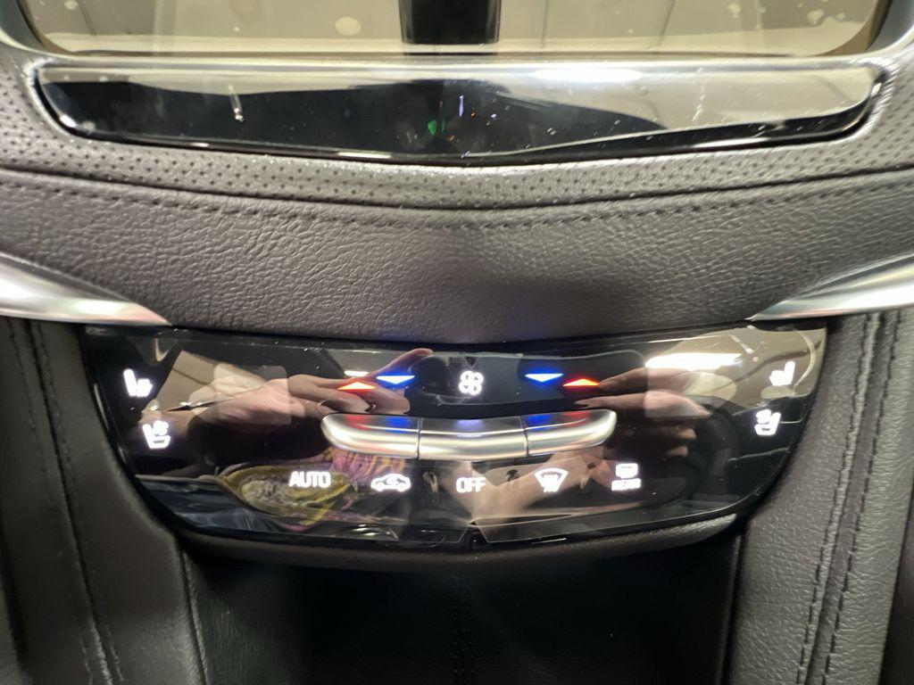 new 2025 Cadillac XT5 car, priced at $55,820