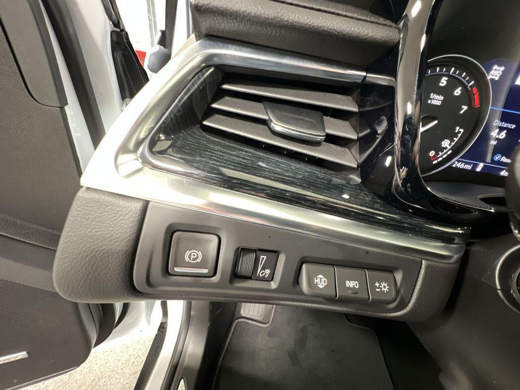 new 2025 Cadillac XT5 car, priced at $55,820