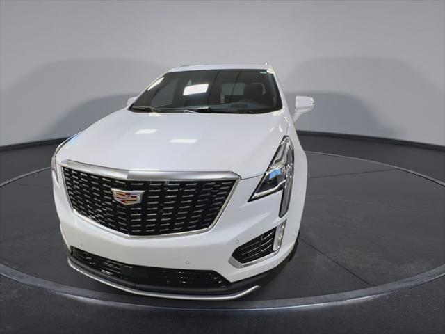 new 2025 Cadillac XT5 car, priced at $57,990