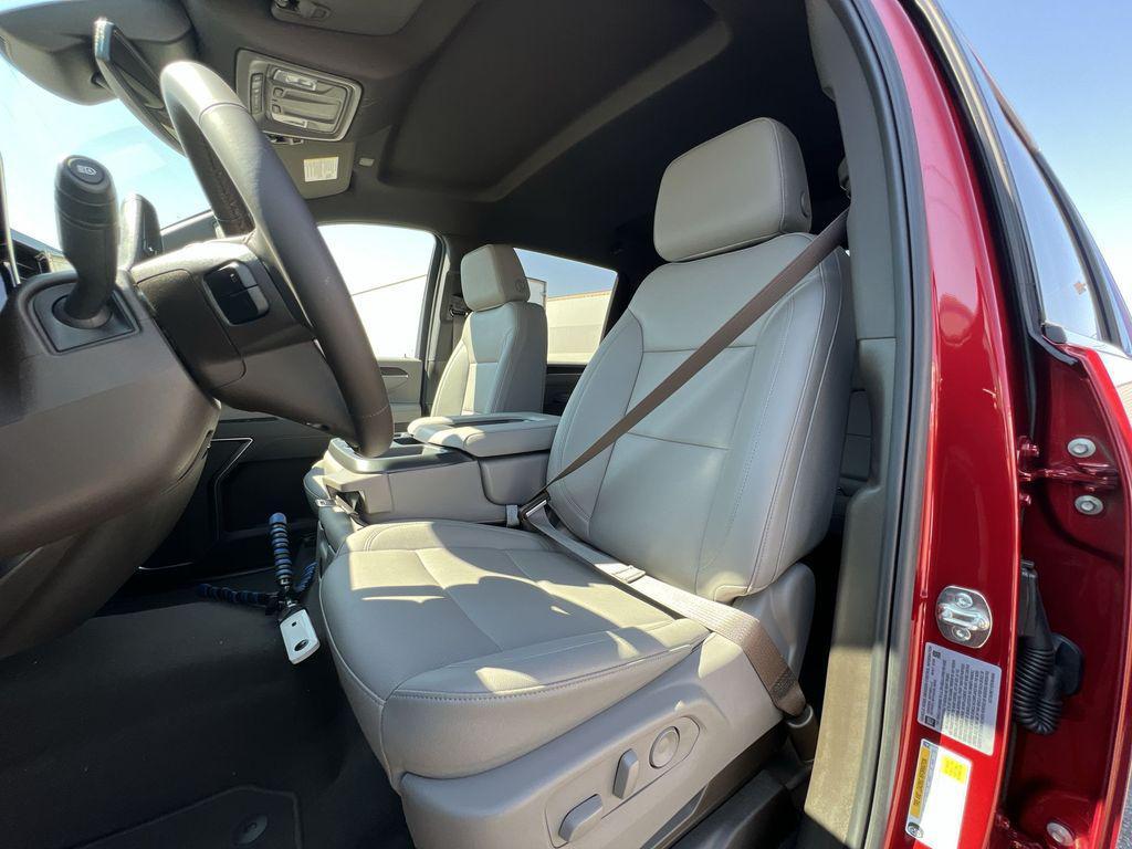 new 2025 GMC Sierra 2500 car, priced at $69,000