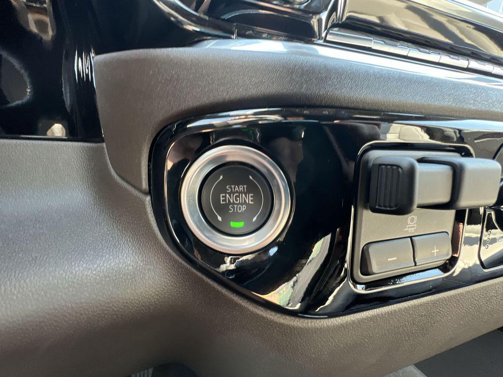 new 2025 GMC Sierra 2500 car, priced at $69,000