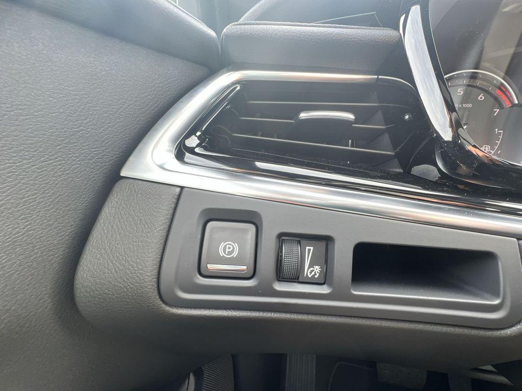 new 2025 Cadillac XT6 car, priced at $49,107