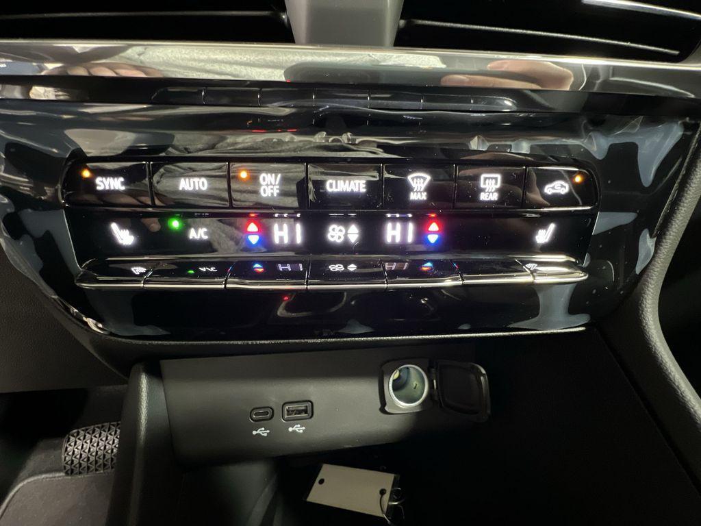 new 2025 Buick Encore GX car, priced at $36,350