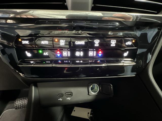 new 2025 Buick Encore GX car, priced at $35,085
