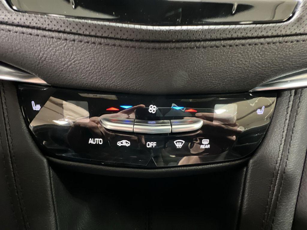 new 2025 Cadillac XT5 car, priced at $44,107