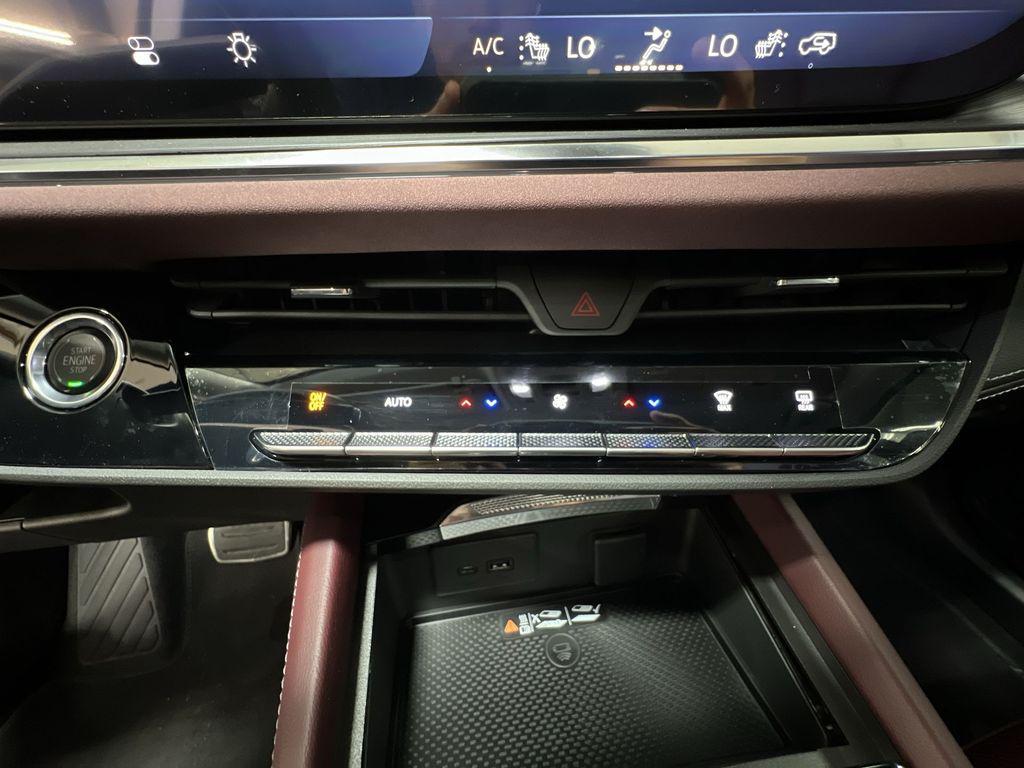 new 2025 Buick Envision car, priced at $41,372
