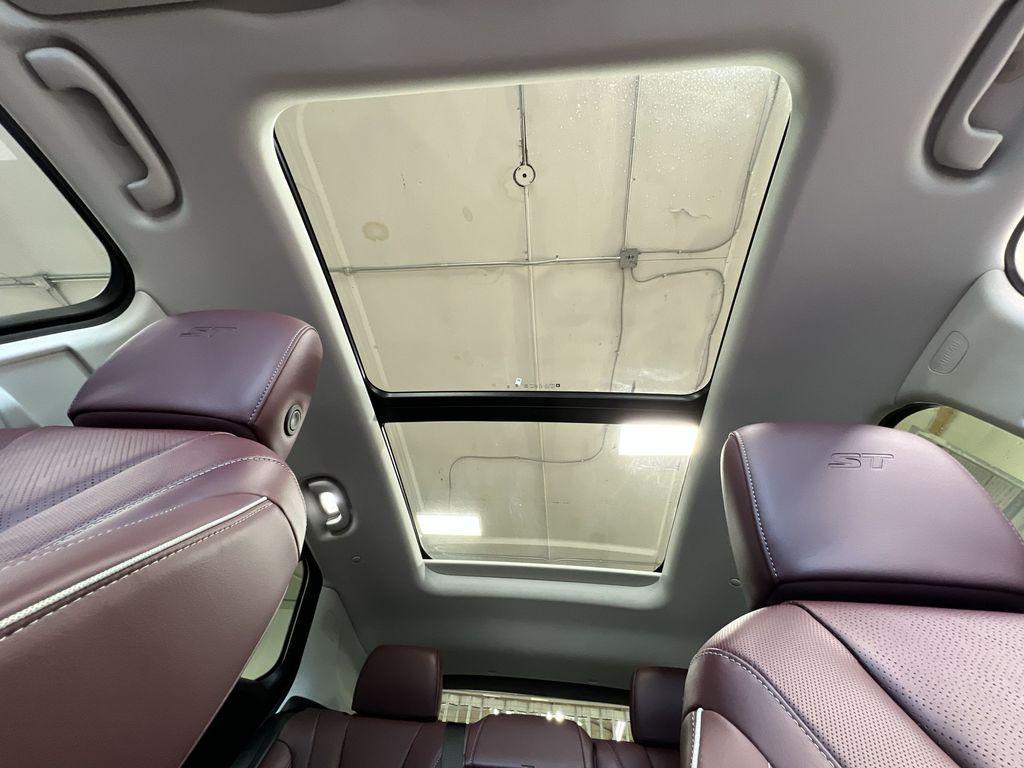 new 2025 Buick Envision car, priced at $41,372