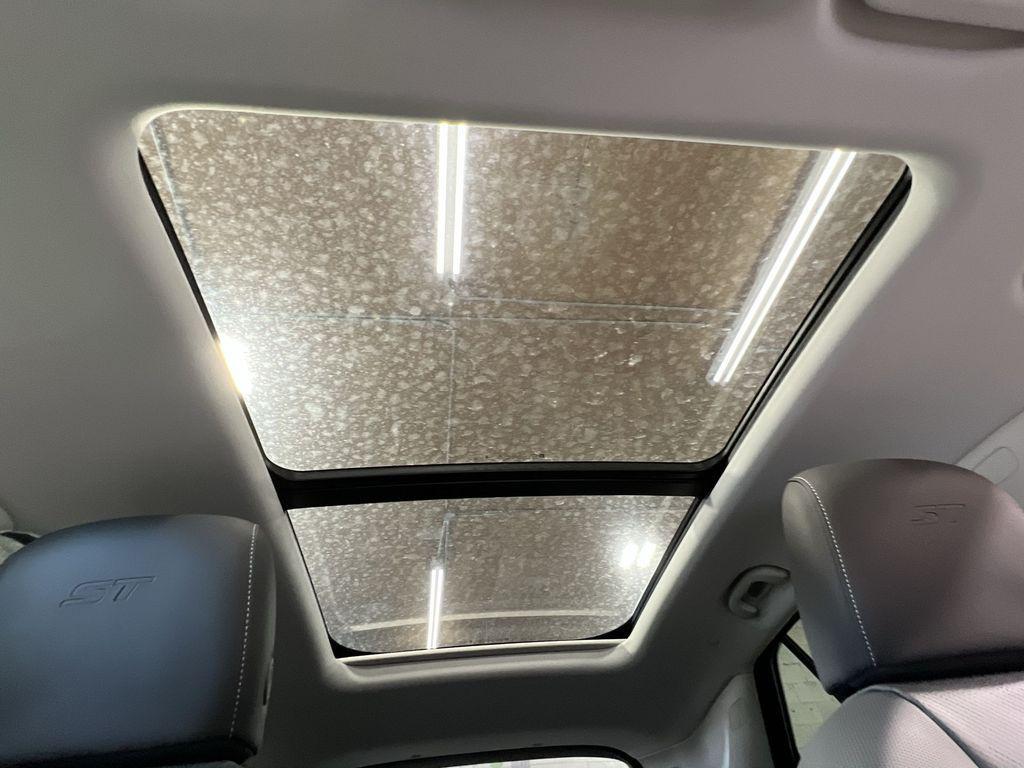 new 2025 Buick Envision car, priced at $40,872