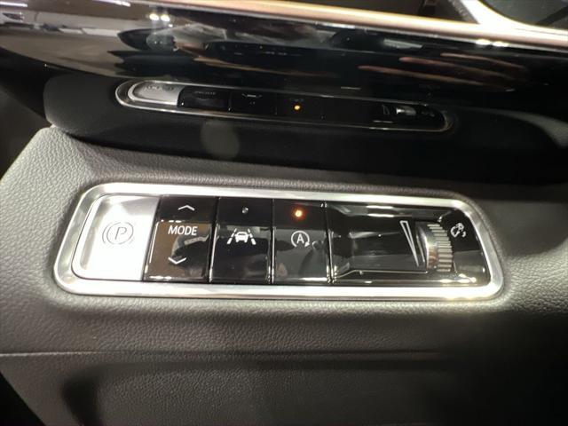 new 2025 Buick Envision car, priced at $40,872