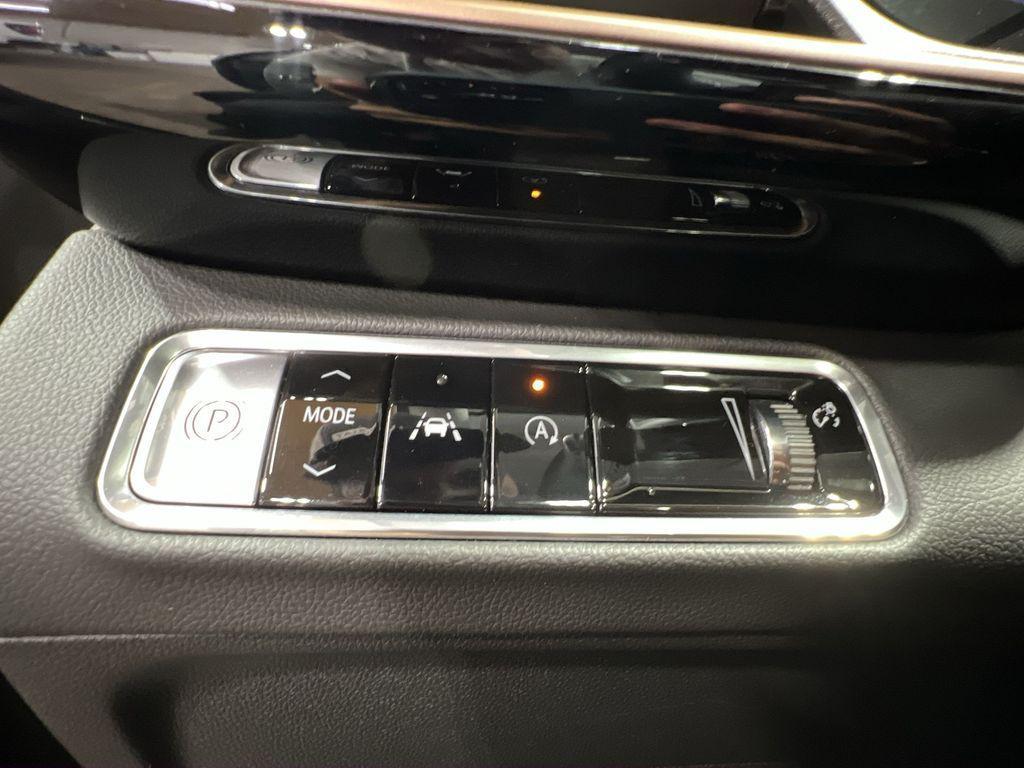 new 2025 Buick Envision car, priced at $40,872