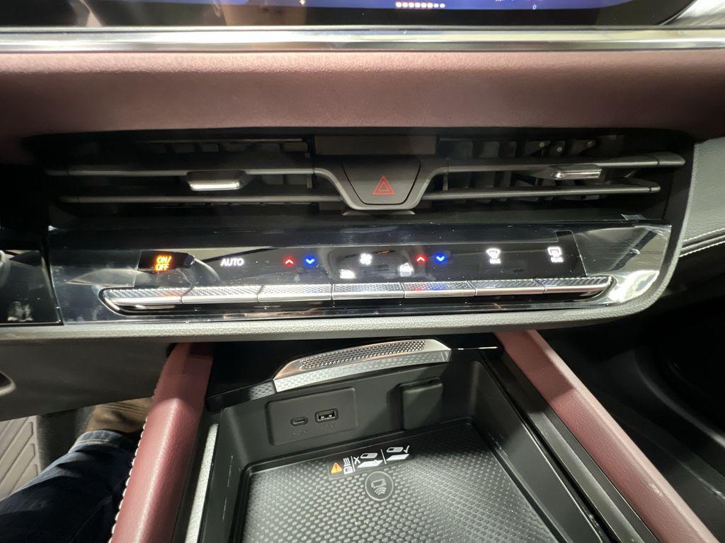 new 2025 Buick Envision car, priced at $41,372