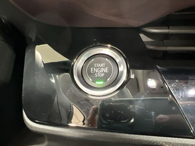 new 2025 Buick Envision car, priced at $41,250