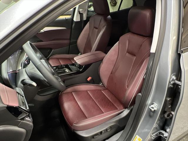 new 2025 Buick Envision car, priced at $41,250