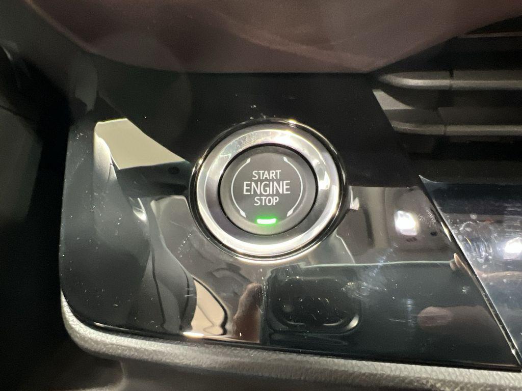 new 2025 Buick Envision car, priced at $41,372