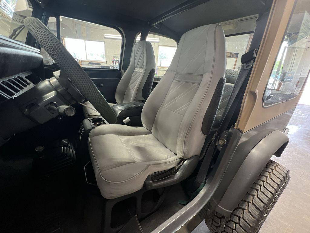 used 1993 Jeep Wrangler car, priced at $8,325