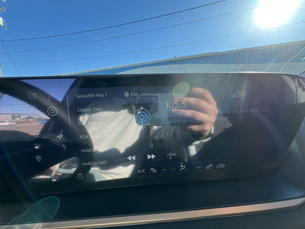 new 2025 Buick Envision car, priced at $41,372