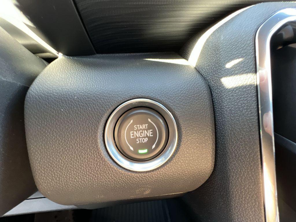 new 2025 GMC Acadia car, priced at $43,399