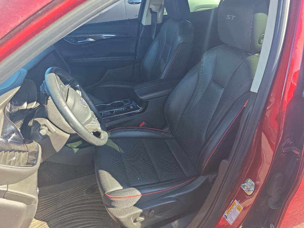 used 2023 Buick Envision car, priced at $28,225