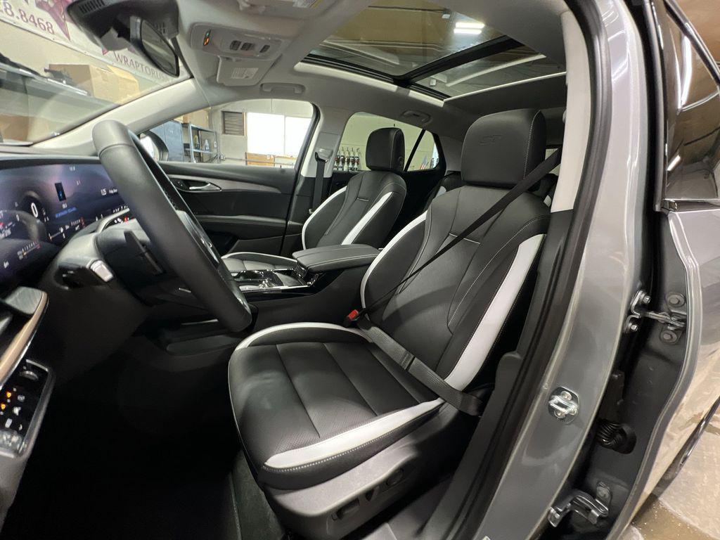 new 2025 Buick Envision car, priced at $41,372
